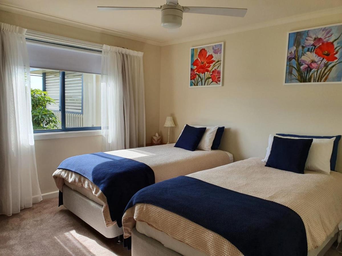 Abalone Guest Accommodation Lakes Entrance Exterior photo